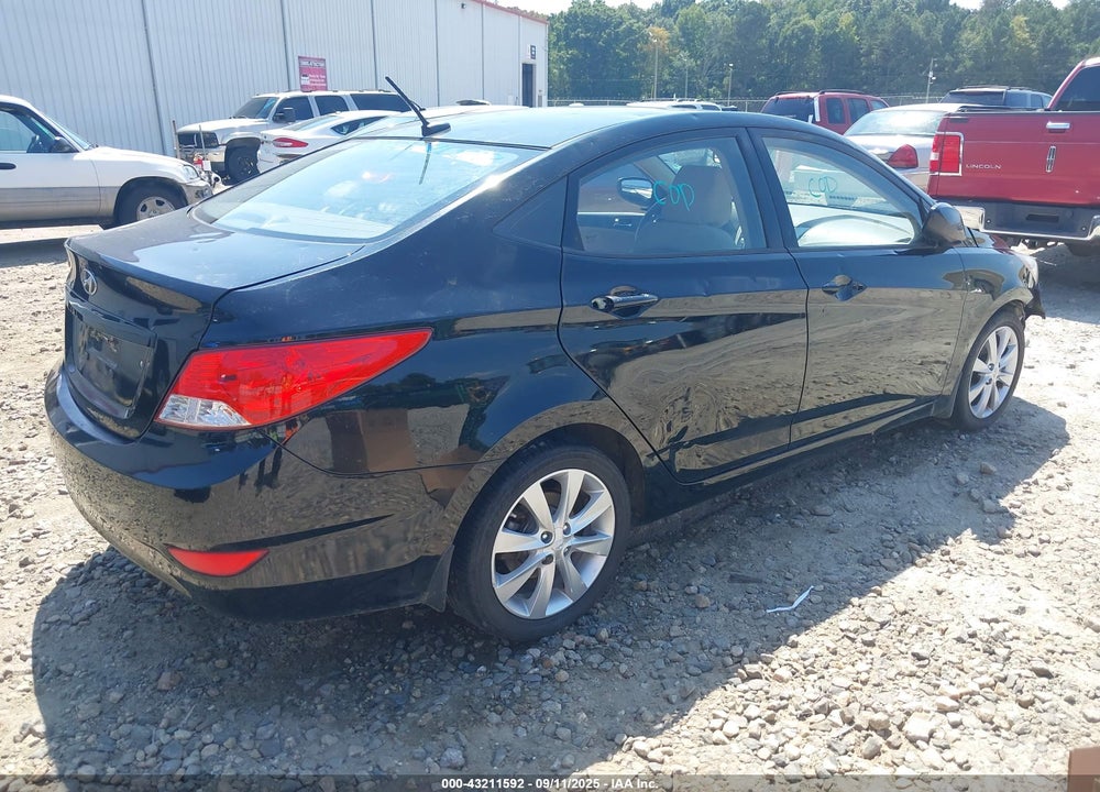 2013 HYUNDAI ACCENT VIN: KMHCU4AE5DU559203