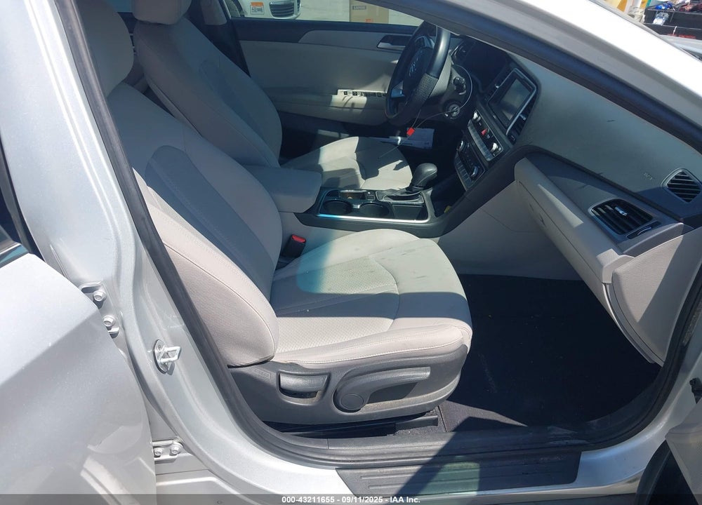 2019 HYUNDAI SONATA SE VIN: 5NPE24AF2KH770944