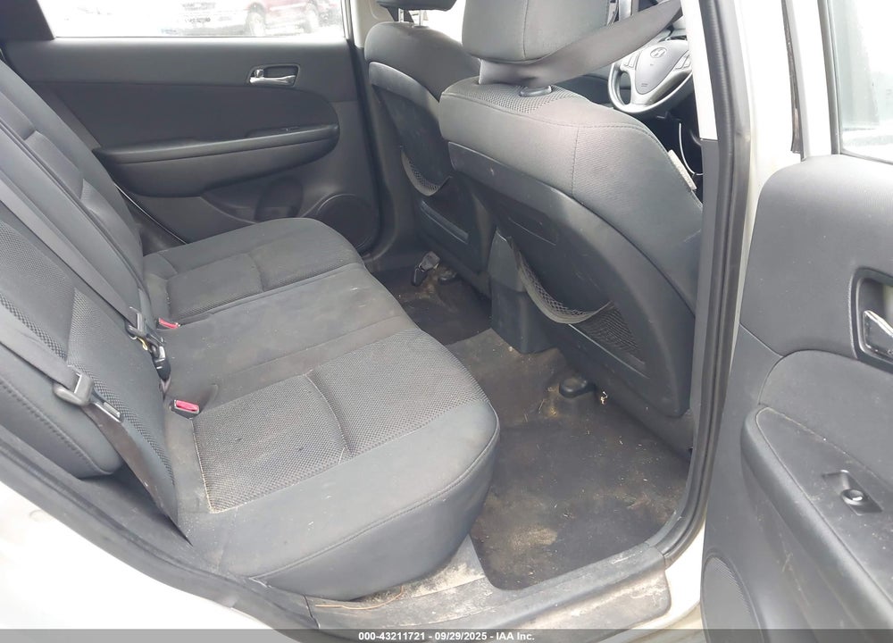 2010 HYUNDAI ELANTRA VIN: KMHDC8AE1AU056746