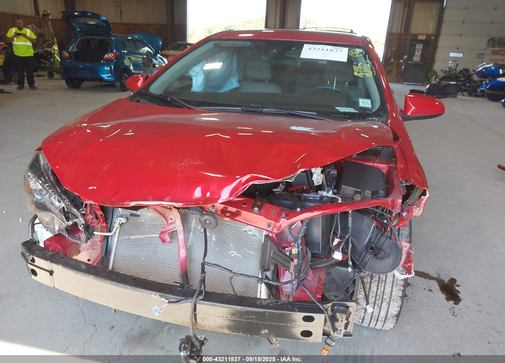 2019 TOYOTA COROLLA LE VIN: 2T1BURHE1KC228535