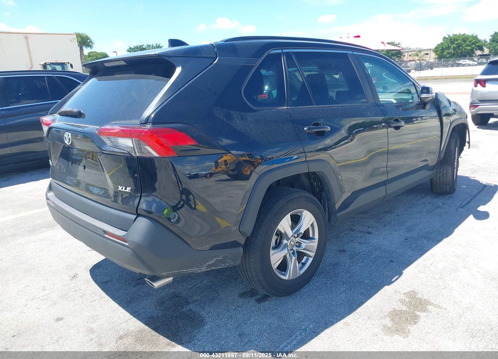 2023 TOYOTA RAV4 XLE VIN: 2T3W1RFV1PW266745