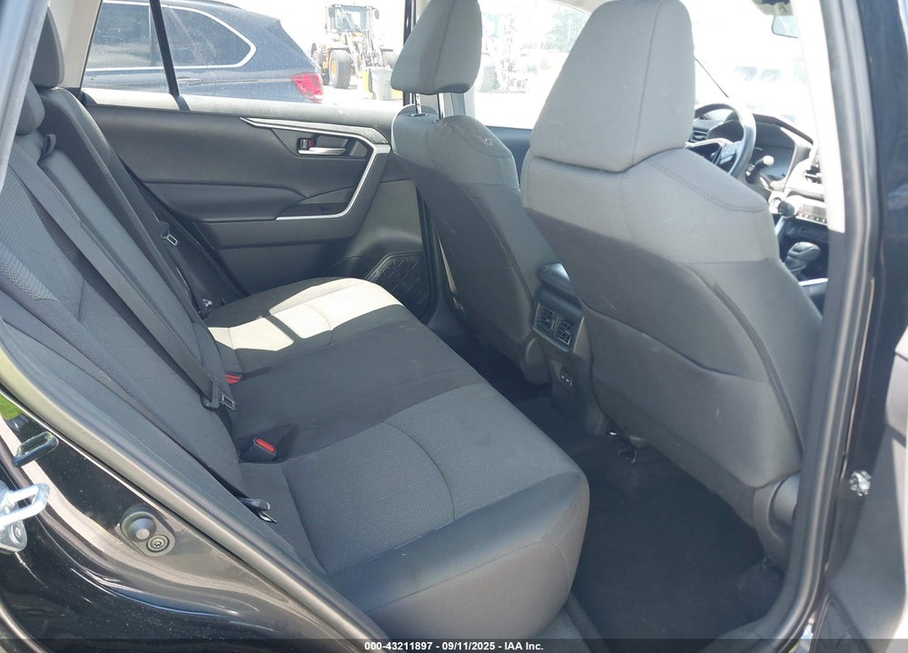 2023 TOYOTA RAV4 XLE VIN: 2T3W1RFV1PW266745