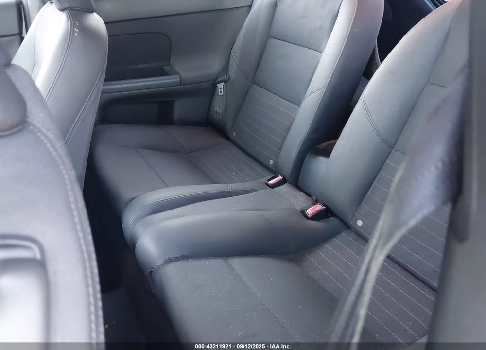 2011 VOLVO C30 VIN: YV1672MK7B2235476