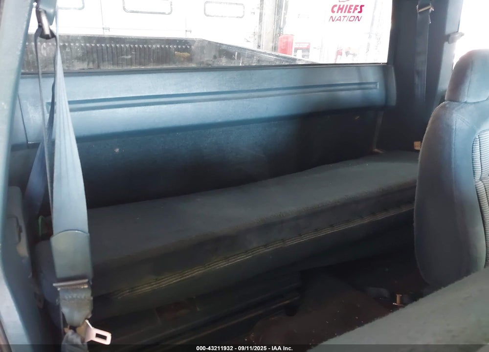 1994 CHEVROLET GMT-400 C1500 VIN: 2GCEC19K2R1212228