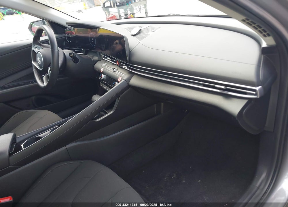 2025 HYUNDAI ELANTRA VIN: KMHLS4DG1SU016043