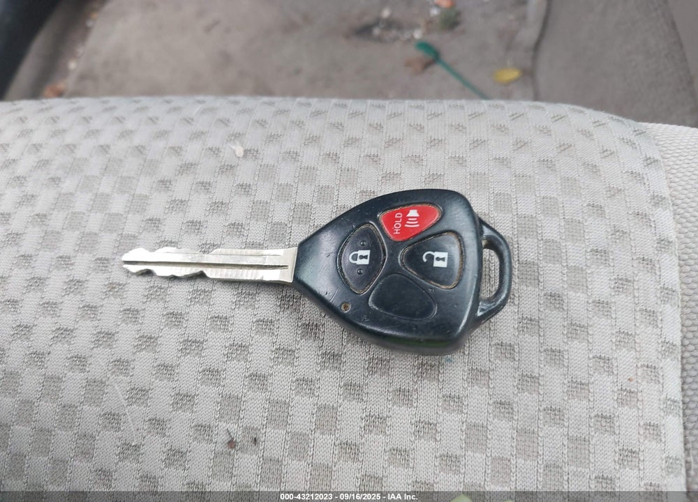 2007 TOYOTA RAV4 VIN: JTMBD33V175116200