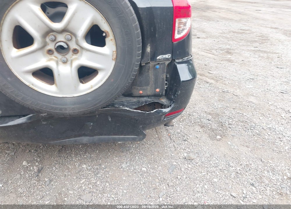 2007 TOYOTA RAV4 VIN: JTMBD33V175116200