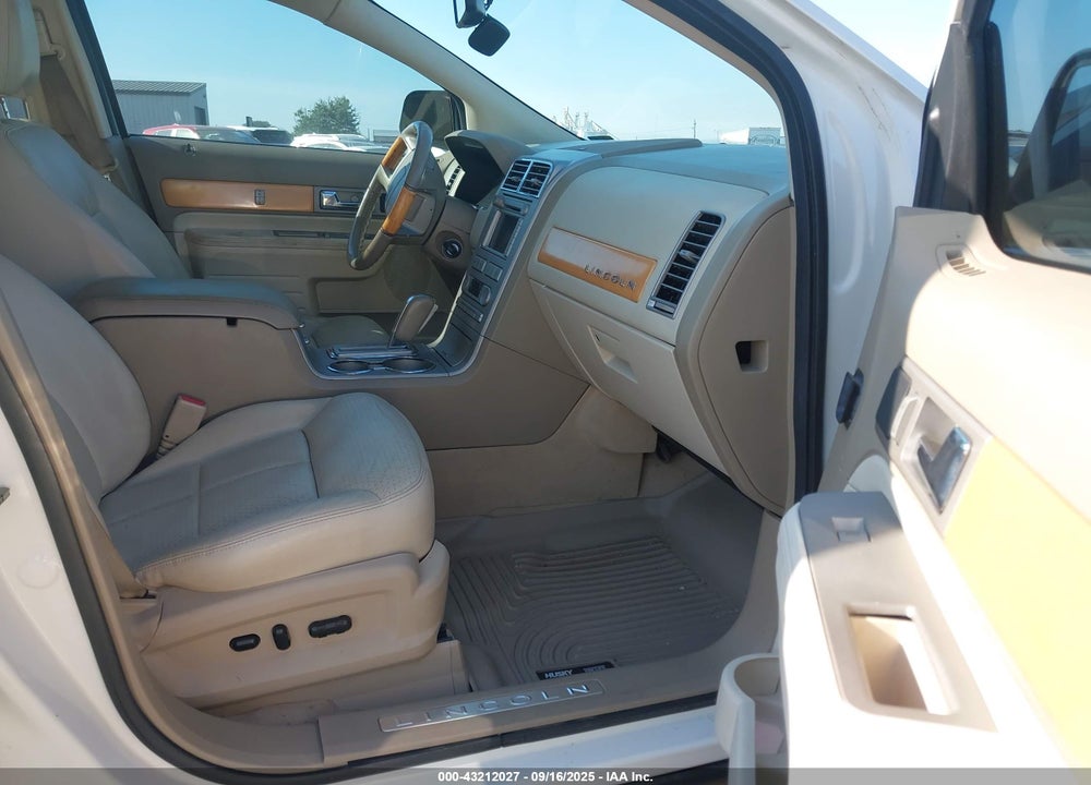 2007 LINCOLN MKX VIN: 2LMDU68C17BJ29655