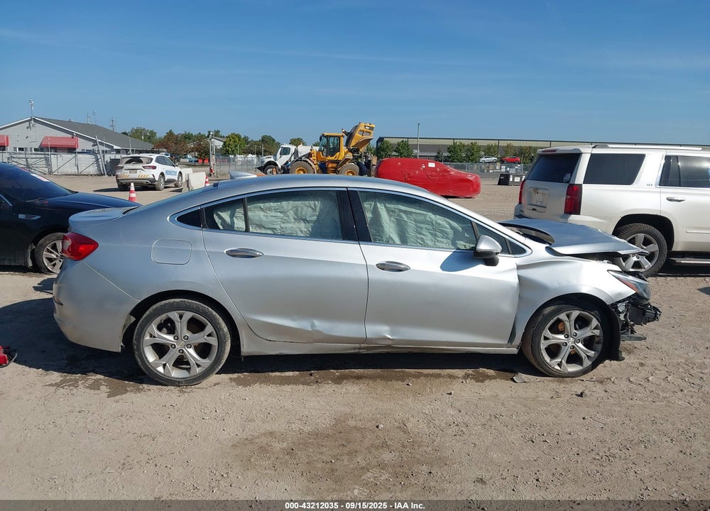2017 CHEVROLET CRUZE VIN: 1G1BF5SM6H7230139