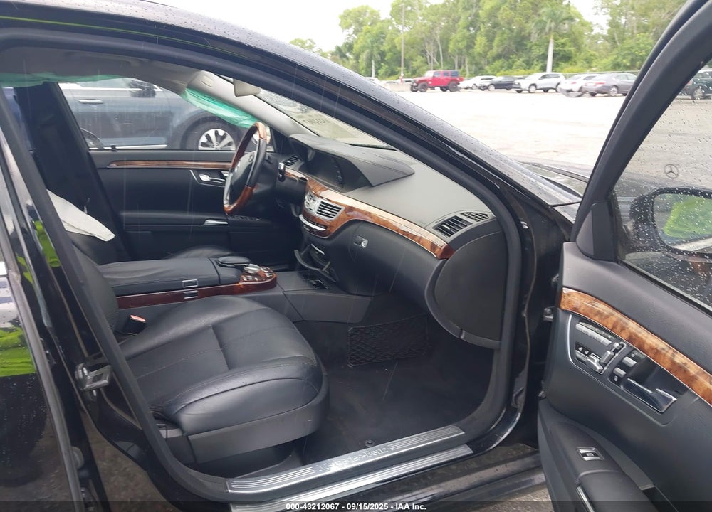 2008 MERCEDES-BENZ S 550 4MATIC VIN: WDDNG86X58A166076