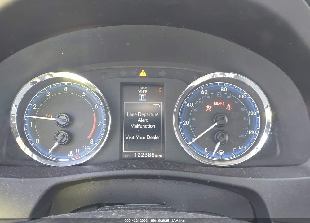 2017 TOYOTA COROLLA VIN: 5YFBURHEXHP642387