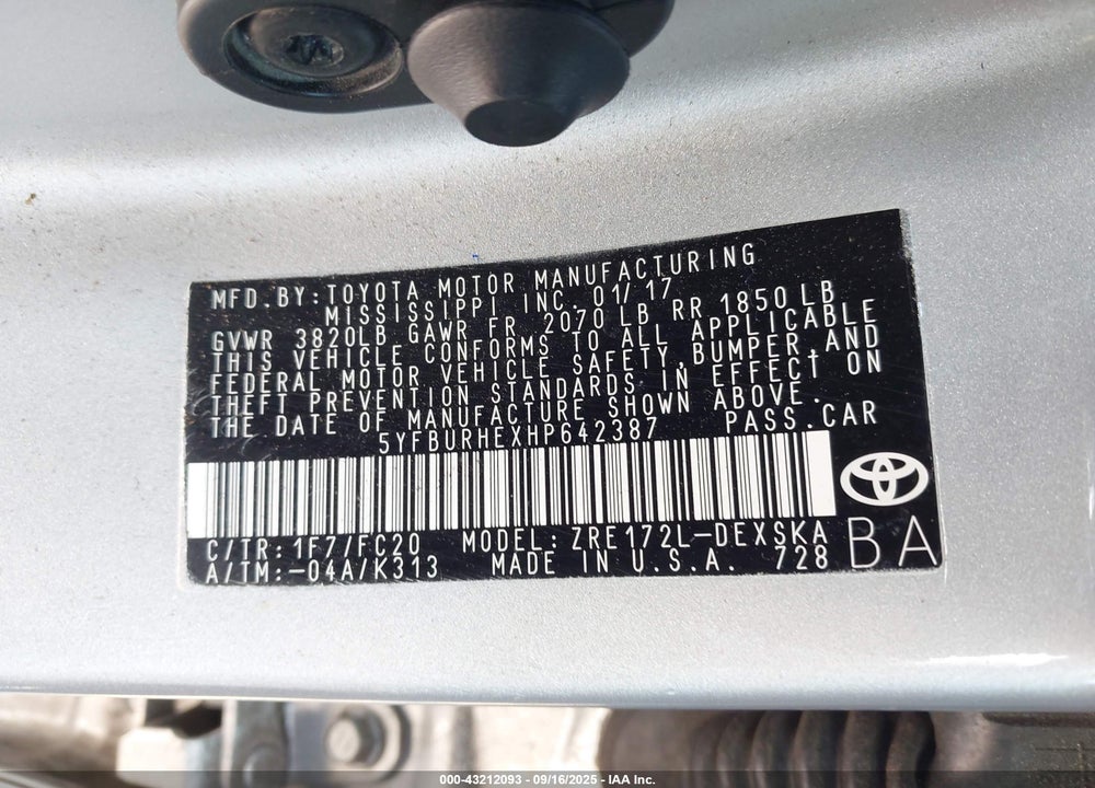 2017 TOYOTA COROLLA VIN: 5YFBURHEXHP642387