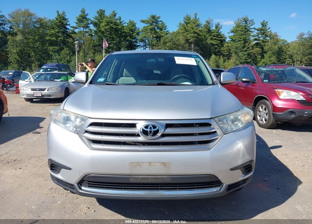 2013 TOYOTA HIGHLANDER VIN: 5TDBK3EH7DS203327