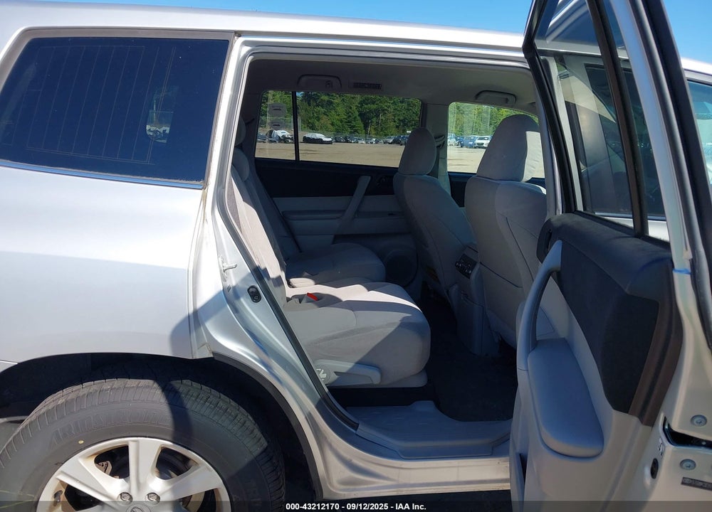 2013 TOYOTA HIGHLANDER VIN: 5TDBK3EH7DS203327