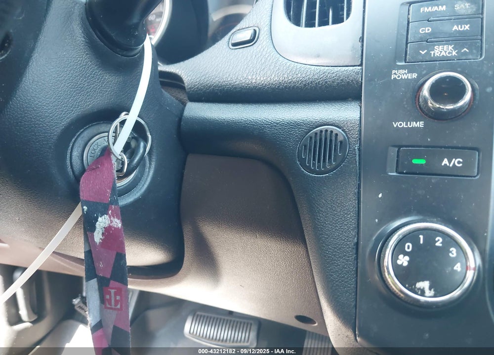 2010 KIA FORTE VIN: KNAFU4A21A5858620