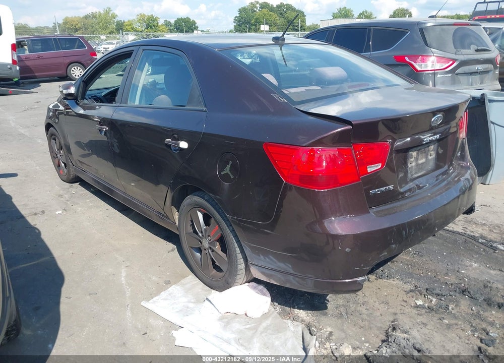 2010 KIA FORTE VIN: KNAFU4A21A5858620