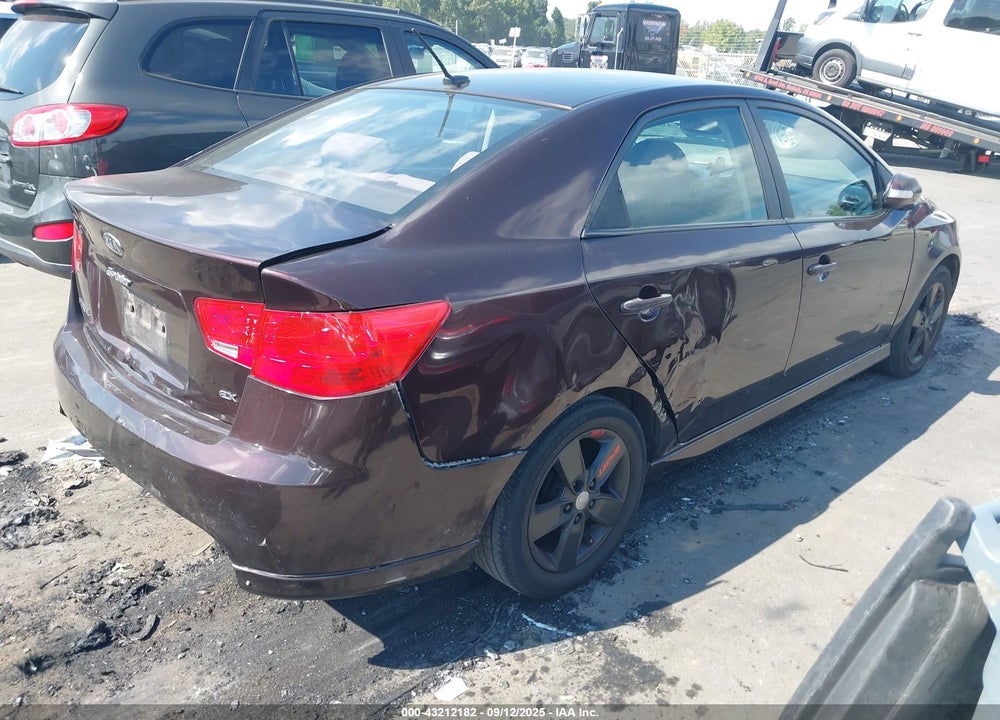 2010 KIA FORTE VIN: KNAFU4A21A5858620