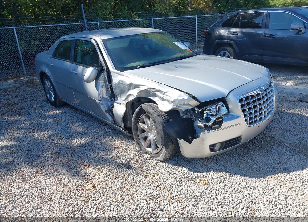 2008 CHRYSLER 300 TOURING VIN: 2C3LA53G48H268495