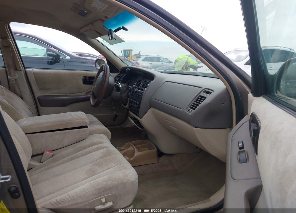 1998 TOYOTA AVALON XLS VIN: 4T1BF18B5WU255548