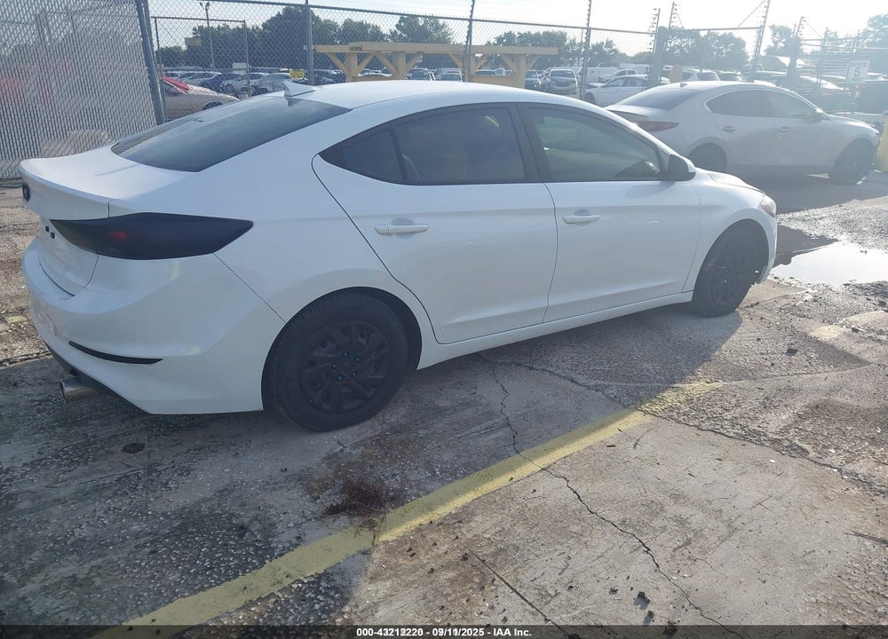 2017 HYUNDAI ELANTRA SE VIN: 5NPD74LF1HH105200