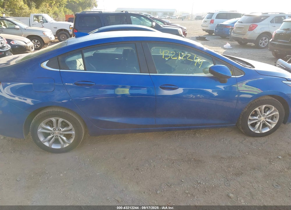 2019 CHEVROLET CRUZE VIN: 1G1BE5SM1K7137765