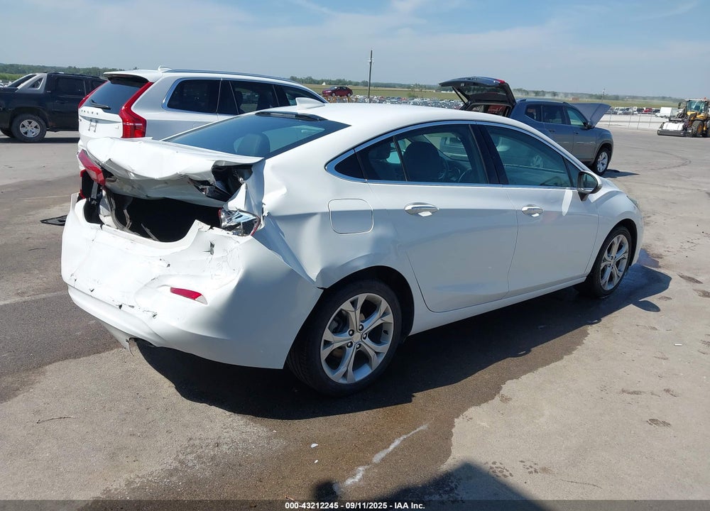 2018 CHEVROLET CRUZE VIN: 1G1BF5SM1J7136501