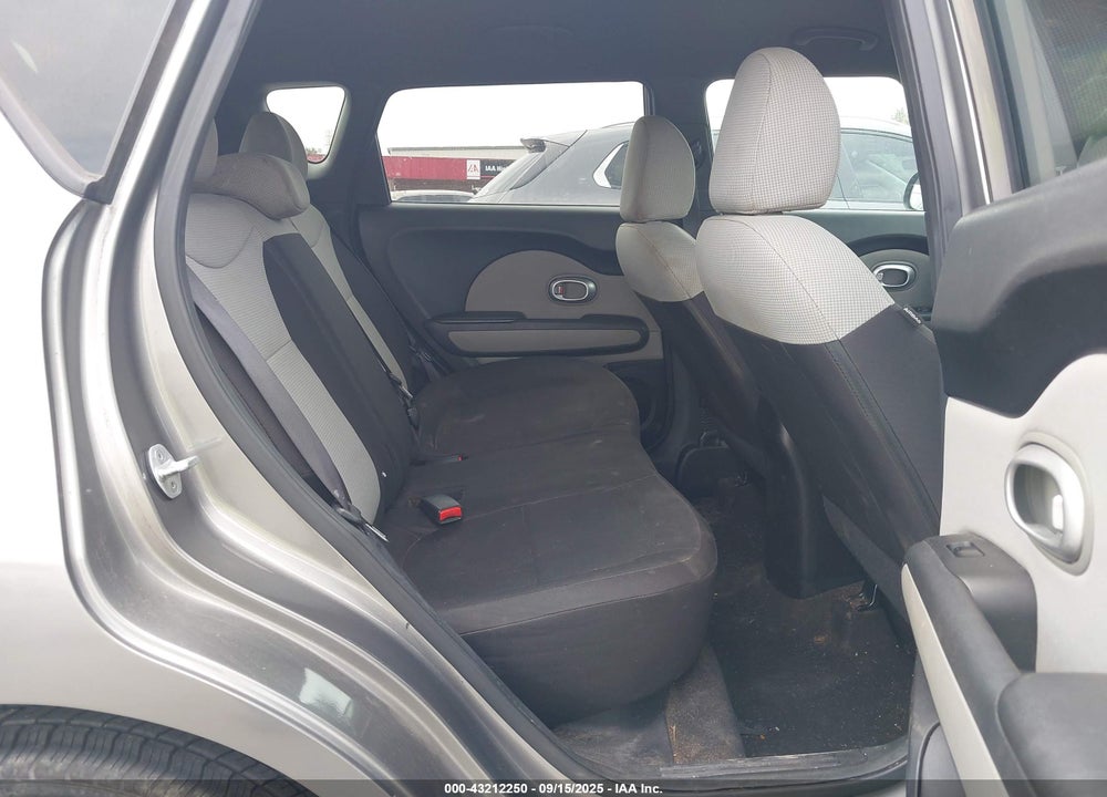 2016 KIA SOUL VIN: KNDJN2A24G7262803