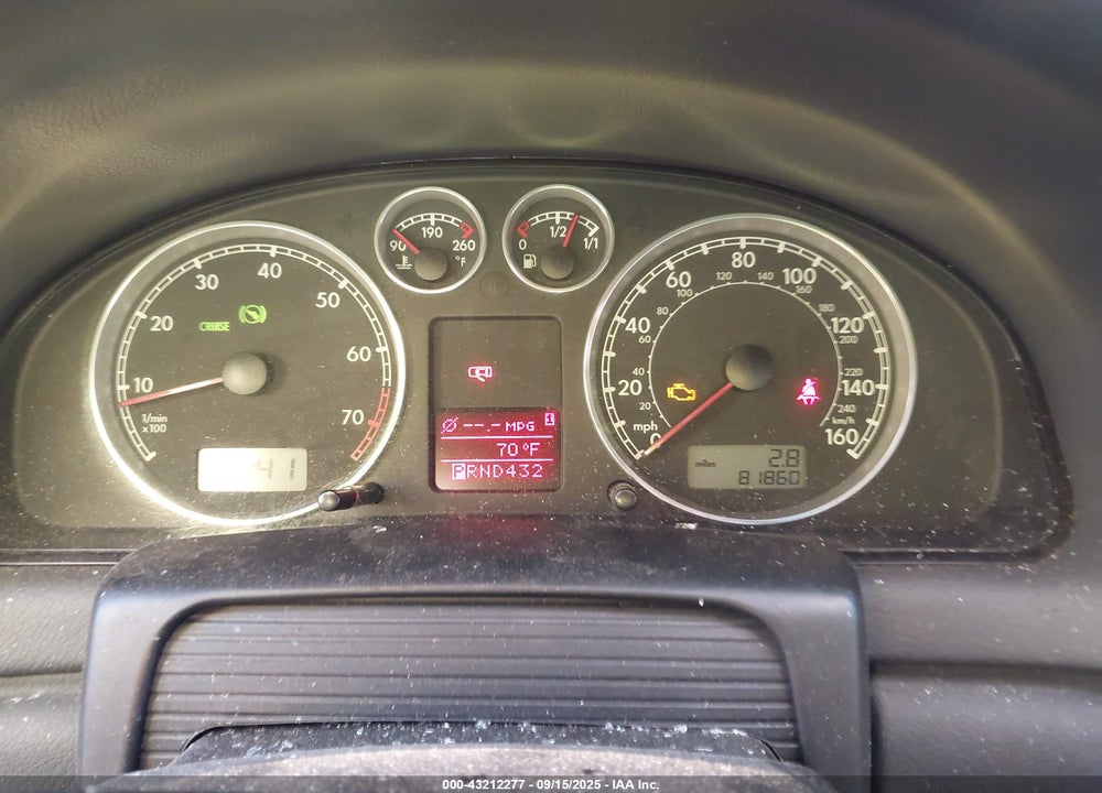 2005 VOLKSWAGEN PASSAT GLX VIN: WVWRU63B95E043953