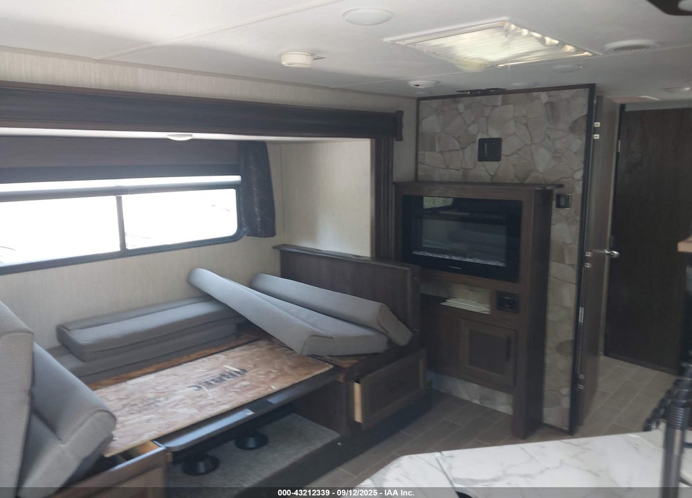 2020 FOREST RIVER GREY WOLF VIN: 4X4TCKY25LK065113