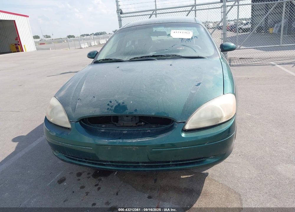 2000 FORD TAURUS VIN: 1FAFP55S4YA286413