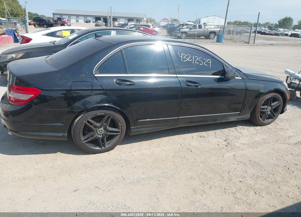 2011 MERCEDES-BENZ C CLASS VIN: WDDGF8BB6BR163394