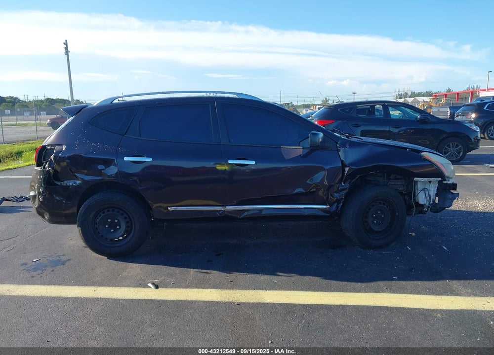 2015 NISSAN ROGUE VIN: JN8AS5MV0FW256070