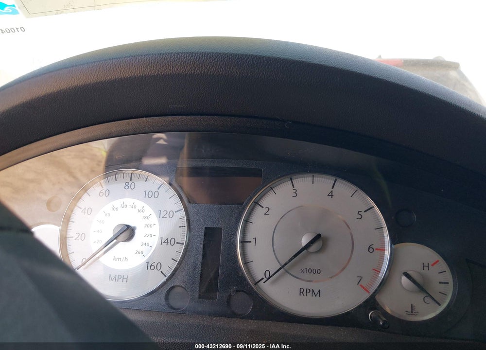 2010 CHRYSLER 300C HEMI VIN: 2C3CA6CT1AH211079