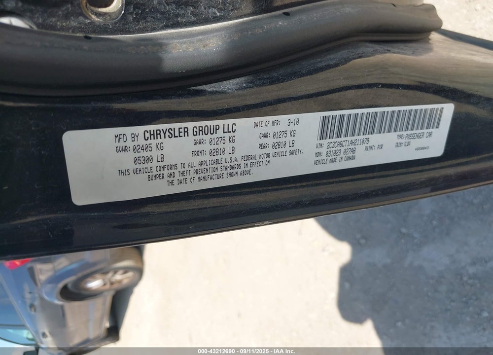 2010 CHRYSLER 300C HEMI VIN: 2C3CA6CT1AH211079