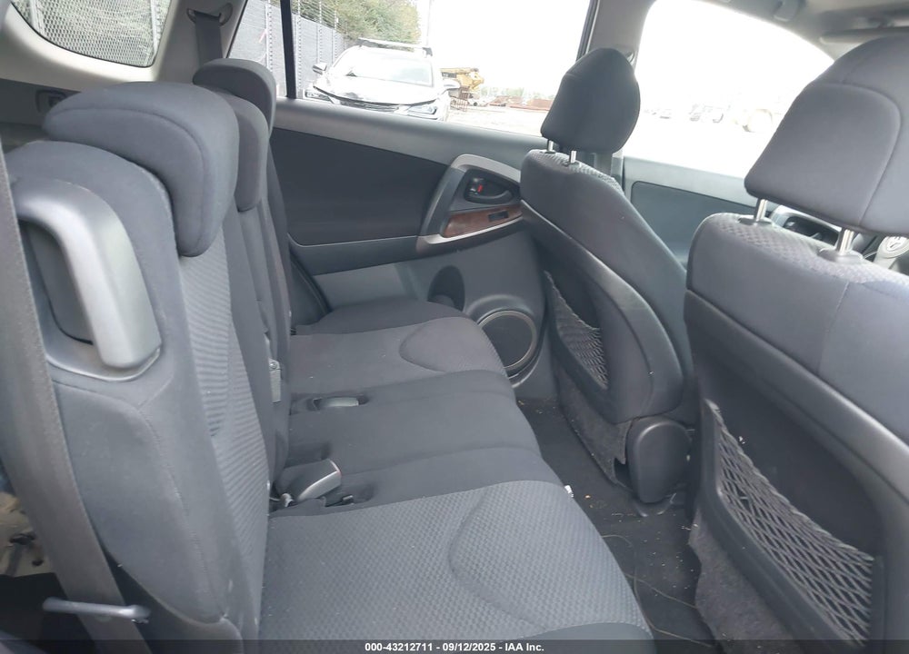2007 TOYOTA RAV4 SPORT VIN: JTMBD32V876044407