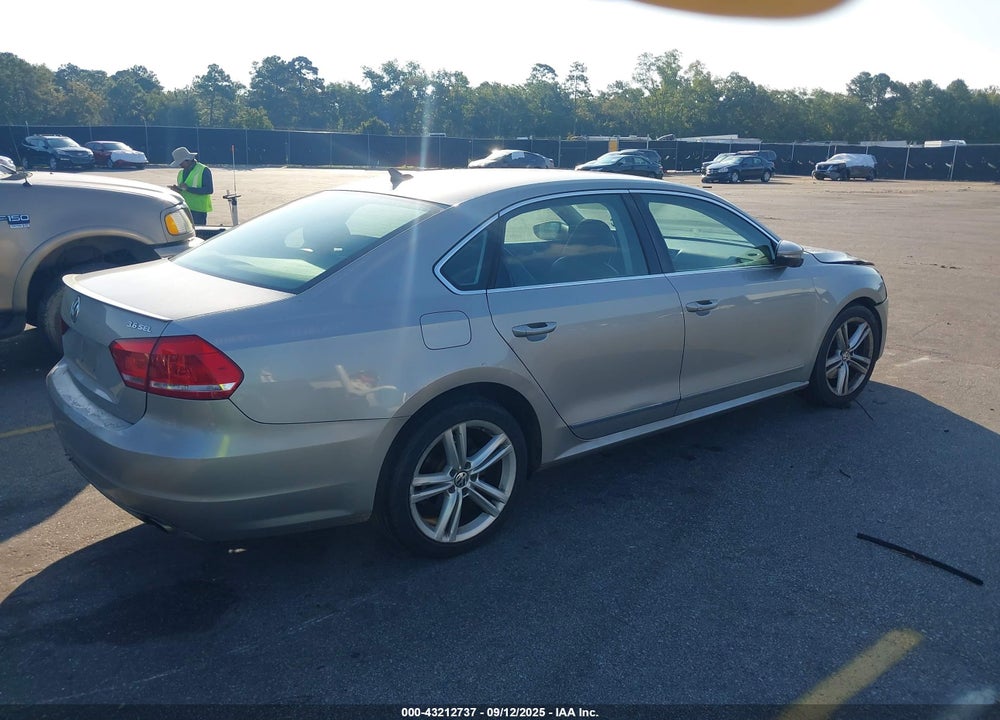 2012 VOLKSWAGEN PASSAT VIN: 1VWCM7A37CC009121