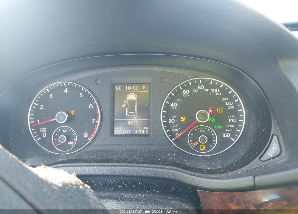 2012 VOLKSWAGEN PASSAT VIN: 1VWCM7A37CC009121