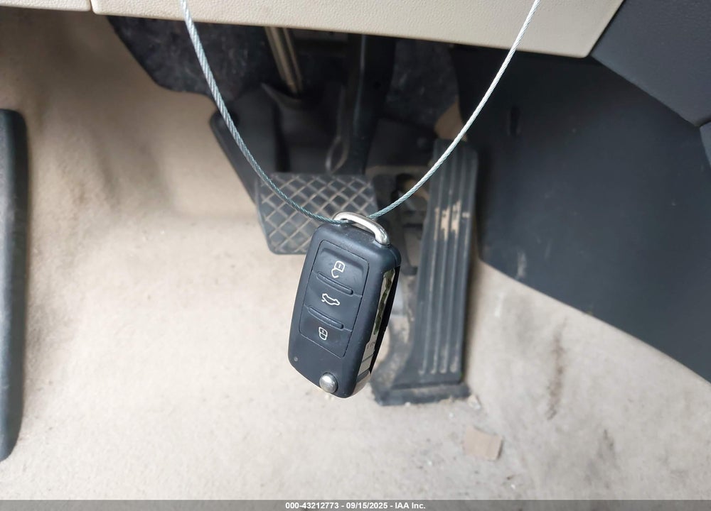2014 VOLKSWAGEN JETTA VIN: 3VWD07AJ2EM245935