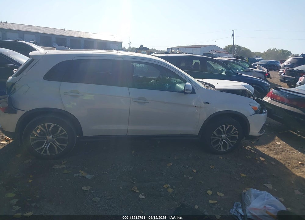 2018 MITSUBISHI OUTLANDER SPORT 2.0 ES VIN: JA4AP3AU0JZ028374