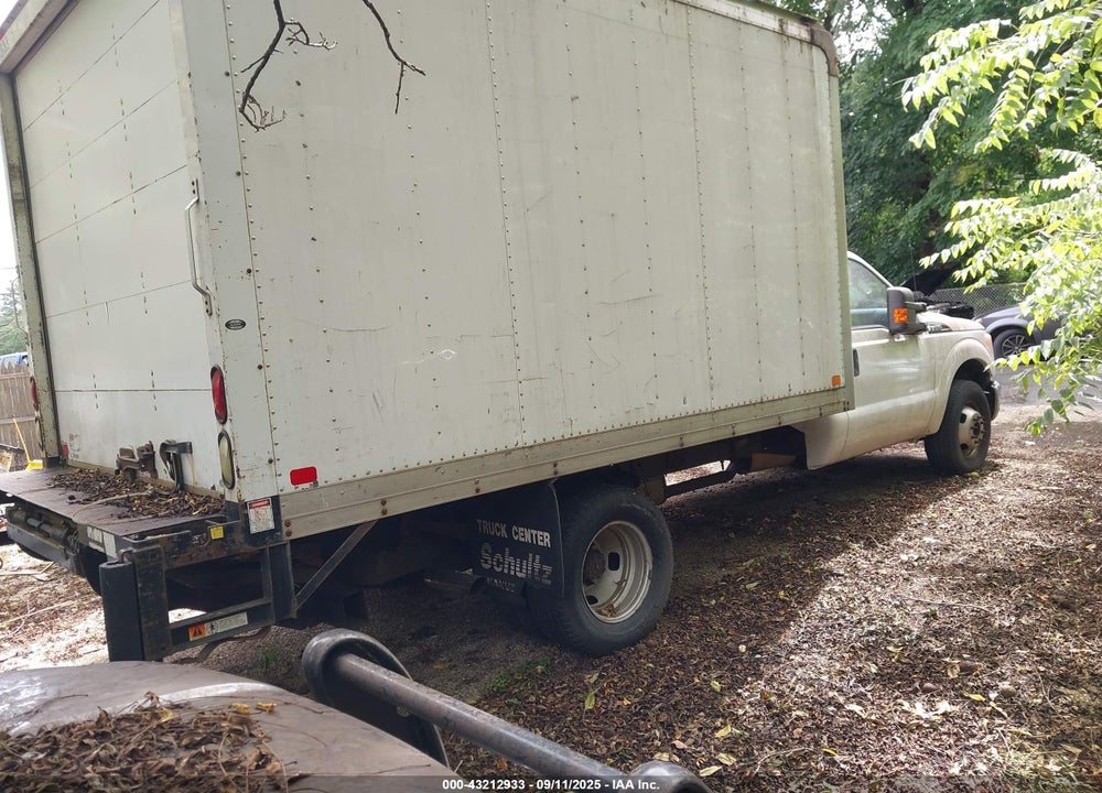 2014 FORD F-350 CHASSIS XL VIN: 1FDRF3G65EEA04990