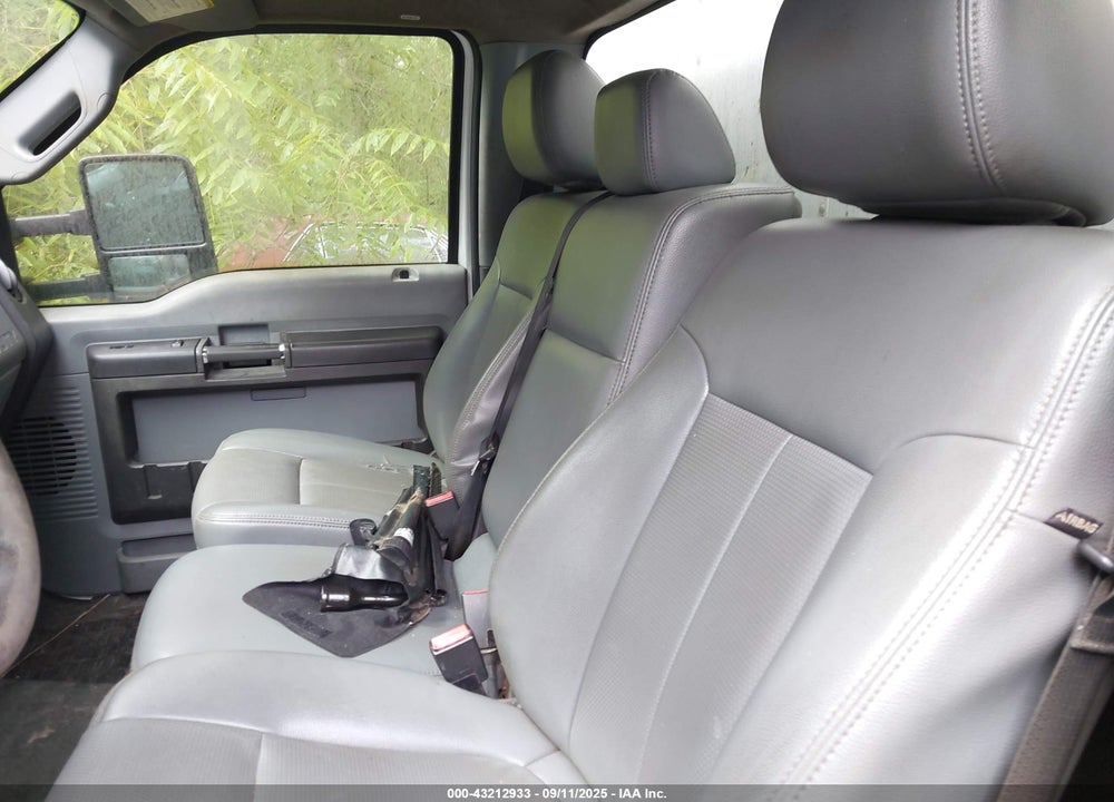 2014 FORD F-350 CHASSIS XL VIN: 1FDRF3G65EEA04990