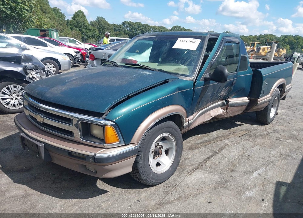1996 CHEVROLET S TRUCK S10 VIN: 1GCCS19X1T8153974