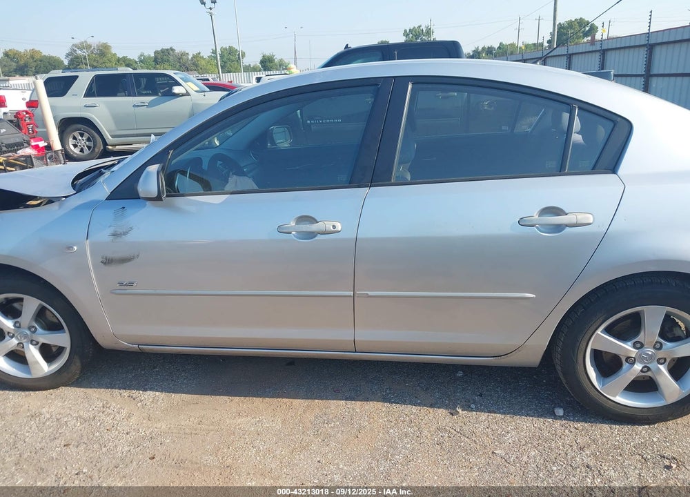 2006 MAZDA 3 S VIN: JM1BK123661529844