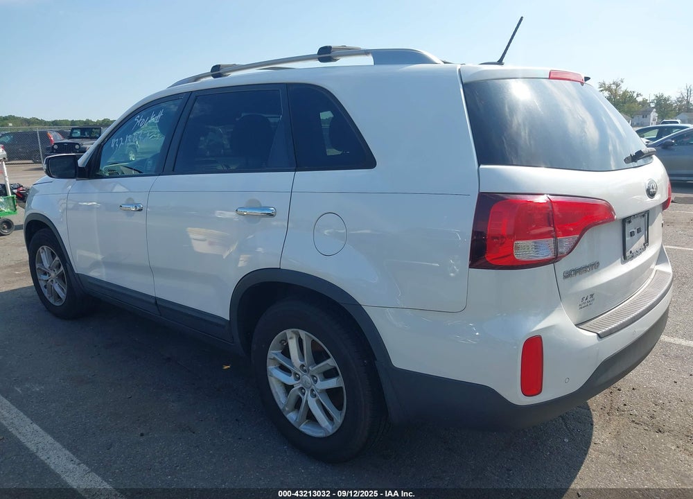 2014 KIA SORENTO VIN: 5XYKT3A62EG529276