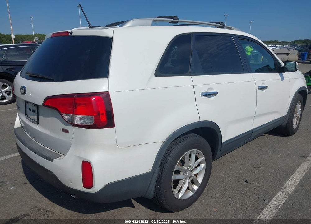 2014 KIA SORENTO VIN: 5XYKT3A62EG529276