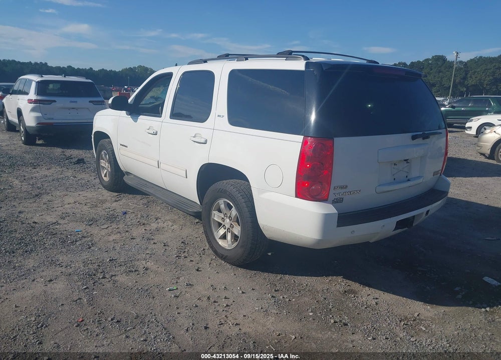 2011 GMC YUKON VIN: 1GKS1CE00BR402474