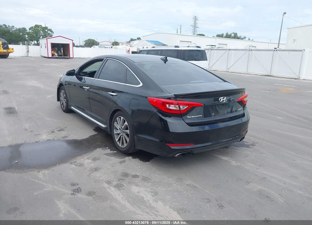 2016 HYUNDAI SONATA VIN: 5NPE34AF1GH298711