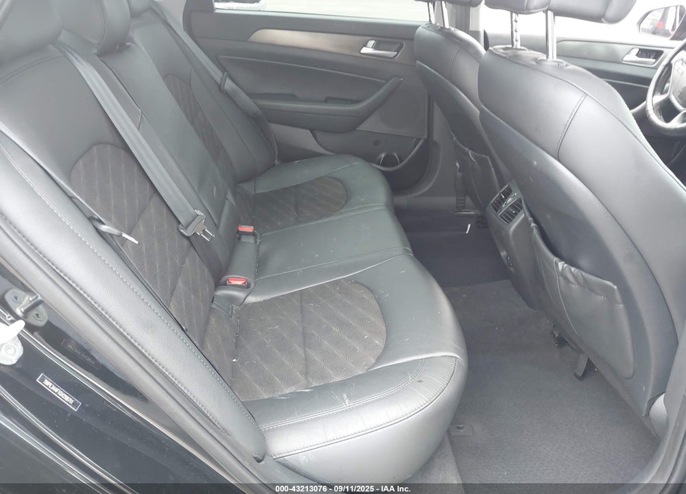 2016 HYUNDAI SONATA VIN: 5NPE34AF1GH298711