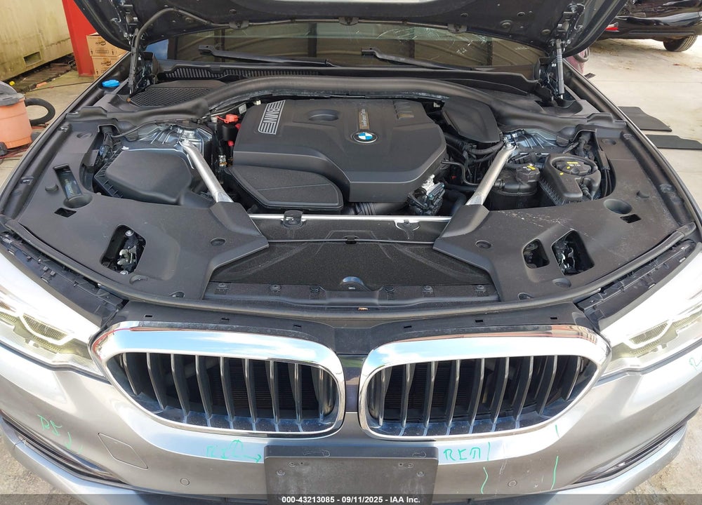 2019 BMW 5 SERIES VIN: WBAJA5C56KWW13257