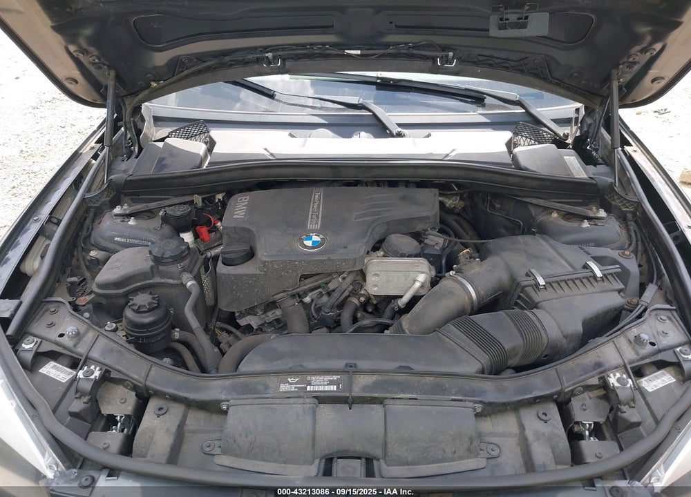 2014 BMW X1 VIN: WBAVL1C57EVY22330
